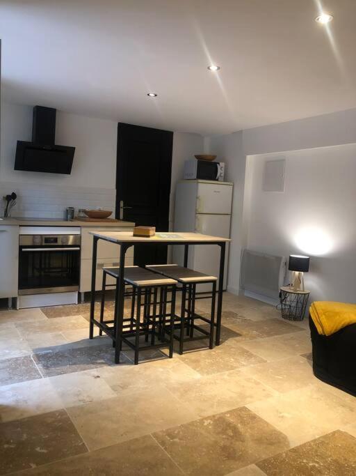 Ferienwohnung Bienvenue « A L'Ombre Du Figuier » Pieusse Exterior foto