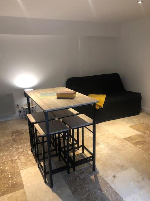 Ferienwohnung Bienvenue « A L'Ombre Du Figuier » Pieusse Exterior foto